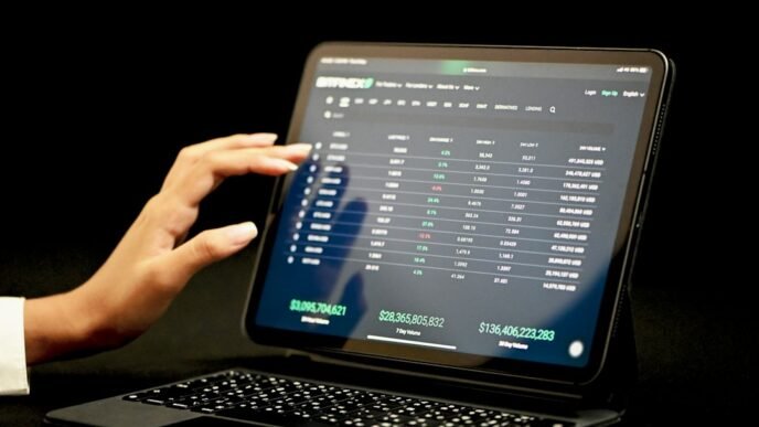 Laptop - Mozzart gasi Mozzart.com i maltešku licencu